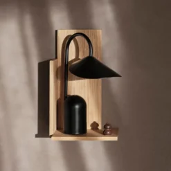 Arum Portabel Bordslampa
