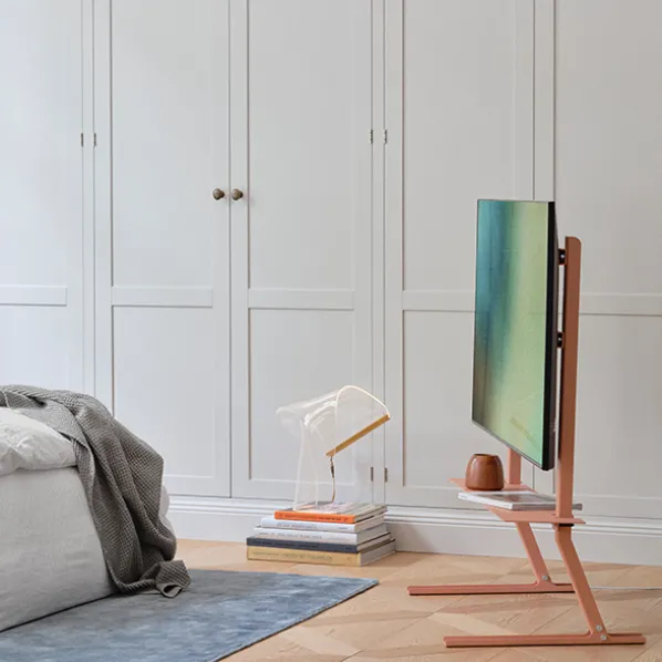 Bendy Tall TV-ställ