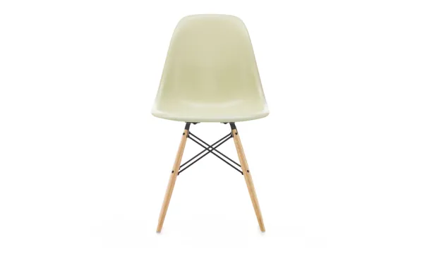 Eames DSW Fiberglass Stol