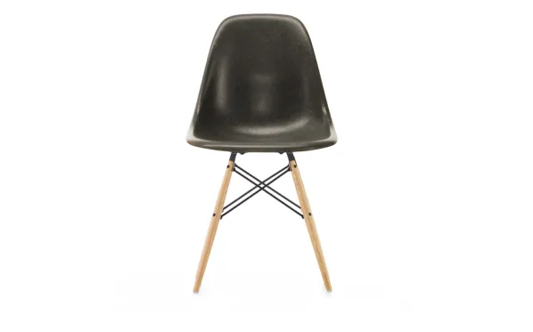 Eames DSW Fiberglass Stol