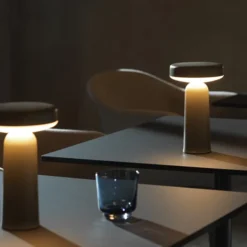 Ease Portabel Bordslampa