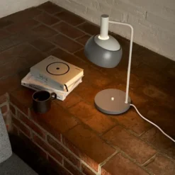 FJ Elements Bordslampa