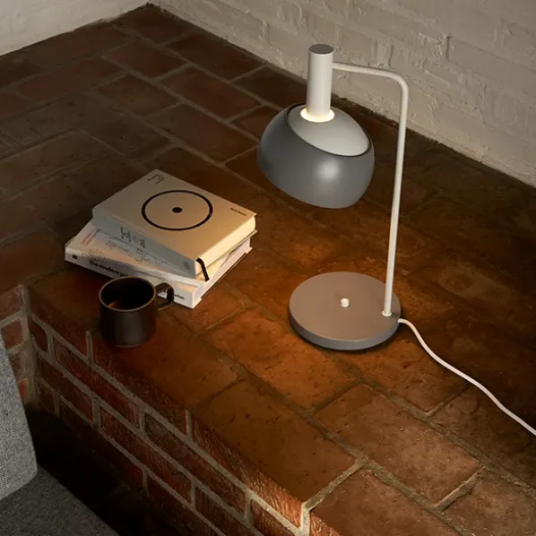 FJ Elements Bordslampa