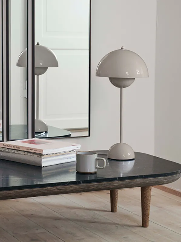 Flowerpot VP3 Bordslampa