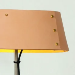 Karl 925 Bordslampa Läder Låg