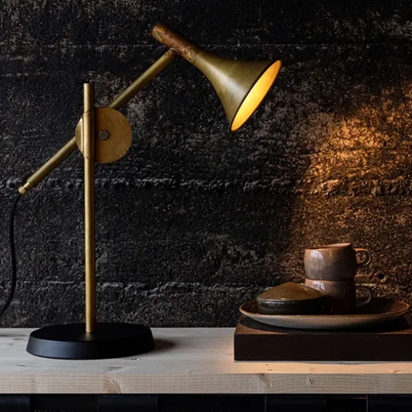 Megafon Bordslampa