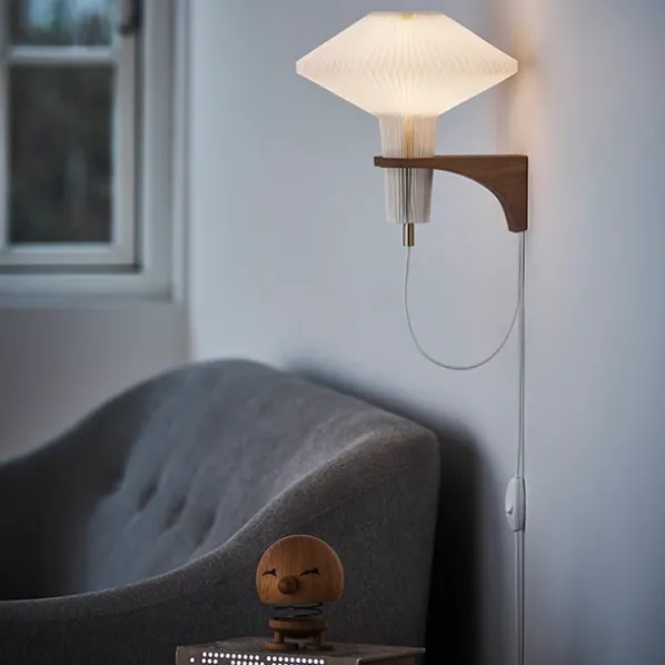 Model 204 Vägglampa