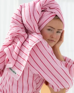 Naram Handduk Baby Pink & Ski Patrol