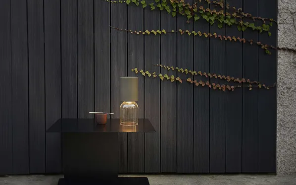 NUI Mini Portable Bordslampa