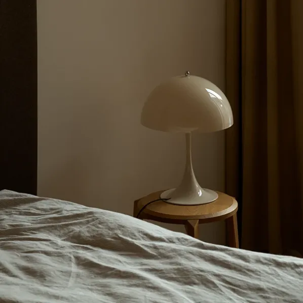 Panthella 320 Bordslampa