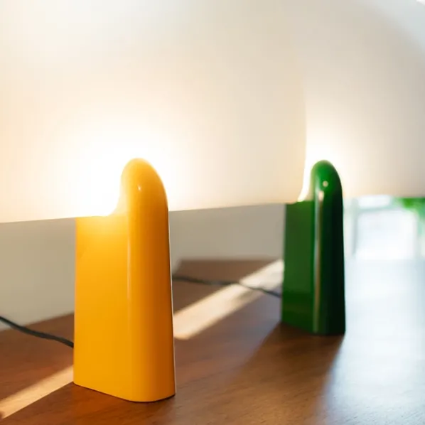 Pavo Bordslampa