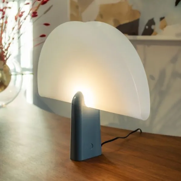 Pavo Bordslampa