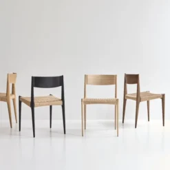Pia Chair