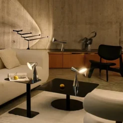 Pose Task Light Bordslampa