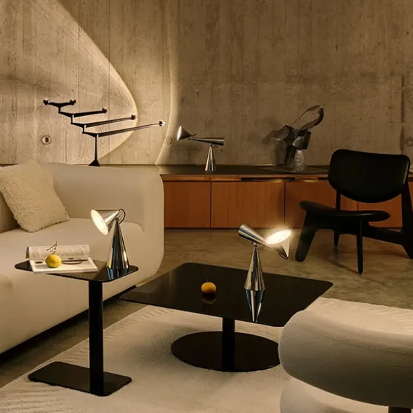 Pose Task Light Bordslampa