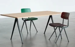 Pyramid Table 02 Matbord