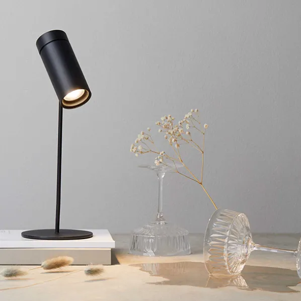 Sia Portabel Bordslampa