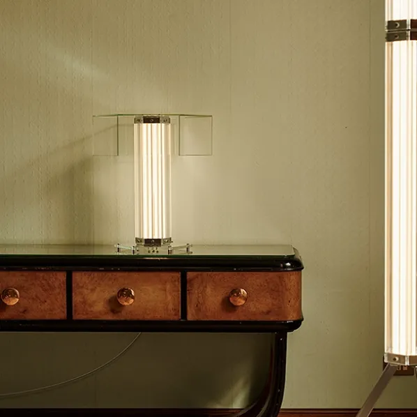 SuperWire T Bordslampa