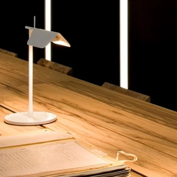 Tab T Bordslampa
