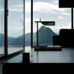 Tab T Bordslampa