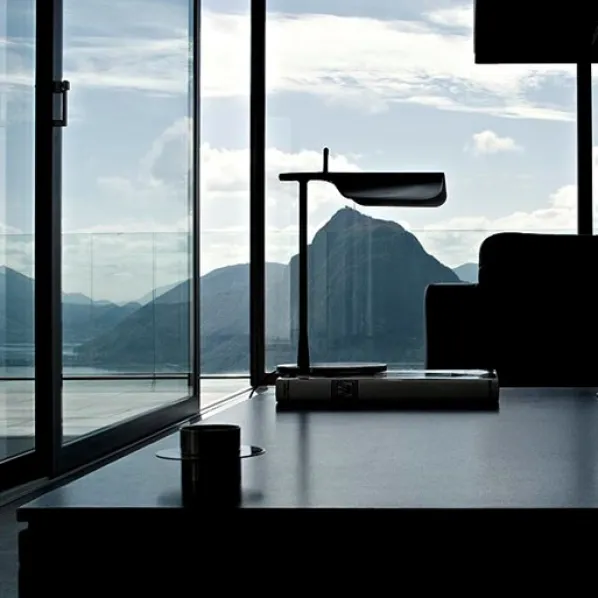 Tab T Bordslampa