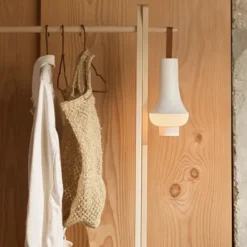 Tomoshi Portabel Lampa