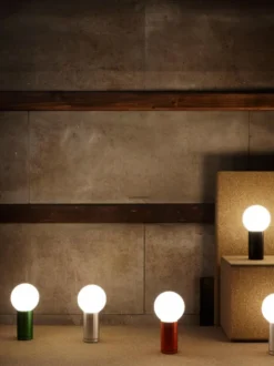 Turn On Bordslampa