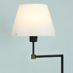 Vega 146 Golvlampa