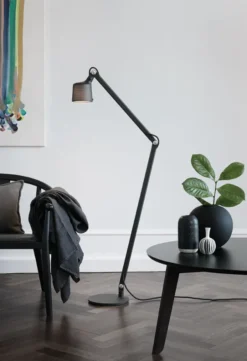 Vipp 525 Golvlampa