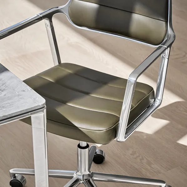 Vipp 453 + Swivel Skrivbordsstol
